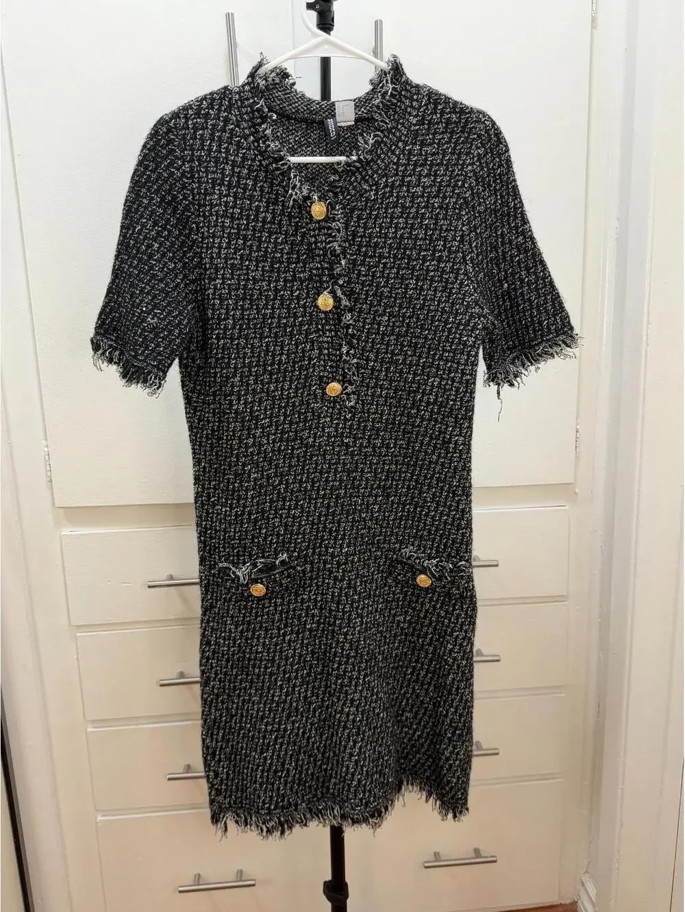 H&M Tweed Dress Black White Fringe Gold Button Short Sleeve Women’s M - Picture 1 of 4